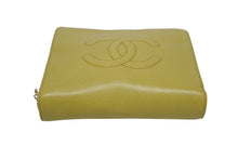 画像をギャラリービューアに読み込む, CHANEL シャネル ココマーク コスメポーチ 5番台 キャビアスキン マスタード ゴールド金具 極美品 中古 4b009133