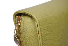 画像をギャラリービューアに読み込む, CHANEL シャネル ココマーク コスメポーチ 5番台 キャビアスキン マスタード ゴールド金具 極美品 中古 4b009133