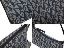 画像をギャラリービューアに読み込む, Christian Dior クリスチャンディオール サドルポーチ アクセサリーポーチ トロッター柄 PZ 1012 ネイビー シルバー金具 美品 中古 4b009142