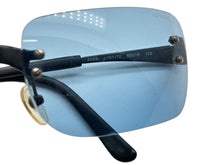 画像をギャラリービューアに読み込む, CHANEL シャネル リムレス サングラス 4005 c.101/72 サイズ62□18 125 ココマーク ブルー ブラック 美品 中古 4b00915