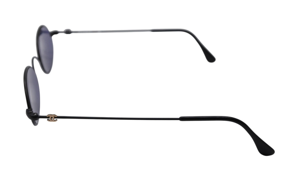 Very Good Condition CHANEL Oval Sunglasses Eyewear 02465 90405 Coco Mark Black Used 4b009157