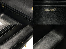 画像をギャラリービューアに読み込む, 極美品 CHANEL シャネル チェーンショルダーバッグ ダイアナ 25 マトラッセ キャビアスキン 3番台 ブラック ゴールド 中古 4b009158