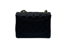 画像をギャラリービューアに読み込む, 極美品 CHANEL シャネル ミニマトラッセ チェーンショルダーバッグ ココマーク 3番台 サテン ブラック ゴールド金具 中古 4b009160