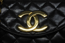画像をギャラリービューアに読み込む, 極美品 CHANEL シャネル ハーフムーン チェーンショルダーバッグ 1番台 ココマーク ラムスキン ブラック ゴールド金具 中古 4b009161
