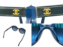 画像をギャラリービューアに読み込む, CHANEL シャネル ウェリントン サングラス アイウェア ココマーク エナメル プラスチック ブルー グリーン 美品 中古 4b009174