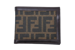 極美品 FENDI フェンディ ズッカ柄 二つ折り財布 コンパクトウォレット イタリア製 キャンバス レザー ブラウン 中古 4b009183