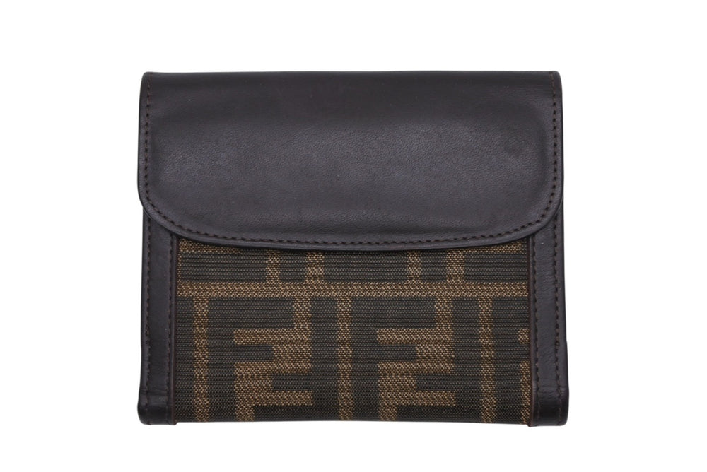 FENDI フェンディ ズッカ柄 二つ折り財布 コンパクトウォレット イタリア製 キャンバス レザー ブラウン 美品 中古 4b009184