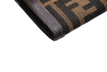画像をギャラリービューアに読み込む, FENDI フェンディ ズッカ柄 二つ折り財布 がま口 イタリア製 キャンバス レザー ブラウン ゴールド金具 美品 中古 4b009186