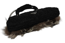 画像をギャラリービューアに読み込む, 極美品 PRADA プラダ 2WAYバッグ 5083 トライアングルロゴプレート ナイロン ファー ブラック シルバー金具 中古 4b009196