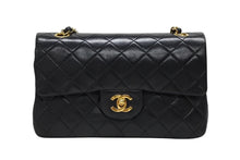 画像をギャラリービューアに読み込む, 極美品 CHANEL シャネル マトラッセ23 Wフラップ Wチェーンショルダーバッグ 1番台 ココマーク ラムスキン ブラック ゴールド金具 中古 4b009205