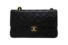 画像をギャラリービューアに読み込む, 極美品 CHANEL シャネル マトラッセ23 Wフラップ Wチェーンショルダーバッグ 1番台 ココマーク ラムスキン ブラック ゴールド金具 中古 4b009207