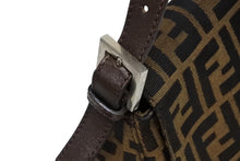 画像をギャラリービューアに読み込む, FENDI フェンディ ズッカ柄 マンマバケット ワンショルダーバッグ 26325 キャンバス レザー ブラウン シルバー金具 中古 4b009219