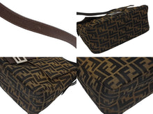 画像をギャラリービューアに読み込む, FENDI フェンディ ズッカ柄 マンマバケット ワンショルダーバッグ 26325 キャンバス レザー ブラウン シルバー金具 中古 4b009219