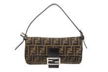 画像をギャラリービューアに読み込む, 極美品 FENDI フェンディ マンマバケット ワンショルダーバッグ ズッカ柄 キャンバス レザー ブラウン シルバー金具 中古 4b009220