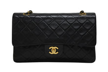画像をギャラリービューアに読み込む, CHANEL シャネル マトラッセ25 Wフラップ Wチェーンショルダーバッグ 4番台 ラムスキン ココマーク ブラック ゴールド金具 美品 中古 4b009226