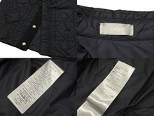 Load image into Gallery viewer, Christian Dior クリスチャンディオール キルティング ナイロンジャケット 313C509AC706 サイズ56 ネイビー シルク 美品 中古 4b009236