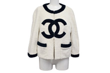 画像をギャラリービューアに読み込む, CHANEL シャネル VINTAGE ヴィンテージ テリークロス ノーカラージャケット ココマーク パイル オフホワイト ブラック 美品 中古 4b009248