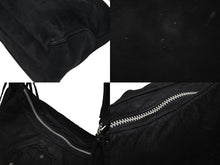 画像をギャラリービューアに読み込む, CHROME HEARTS クロムハーツ ショルダーバッグ ヌバック フィリグリークロス クロスボール CHクロスパッチ ブラック 美品 中古 4b009255