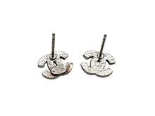 画像をギャラリービューアに読み込む, CHANEL シャネル ココマーク ピアス 重量約2g 08C刻印 ラインストーン メタル シルバー クリア 両耳用 美品 中古 4b009276