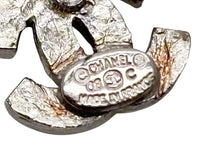 画像をギャラリービューアに読み込む, CHANEL シャネル ココマーク ピアス 重量約2g 08C刻印 ラインストーン メタル シルバー クリア 両耳用 美品 中古 4b009276