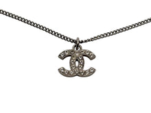 Load image into Gallery viewer, CHANEL シャネル ココマーク ネックレス 重量約5g F13V刻印 全長約43cm メタル ラインストーン クリア シルバー 美品 中古 4b009278