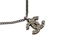 Load image into Gallery viewer, CHANEL シャネル ココマーク ネックレス 重量約5g F13V刻印 全長約43cm メタル ラインストーン クリア シルバー 美品 中古 4b009278