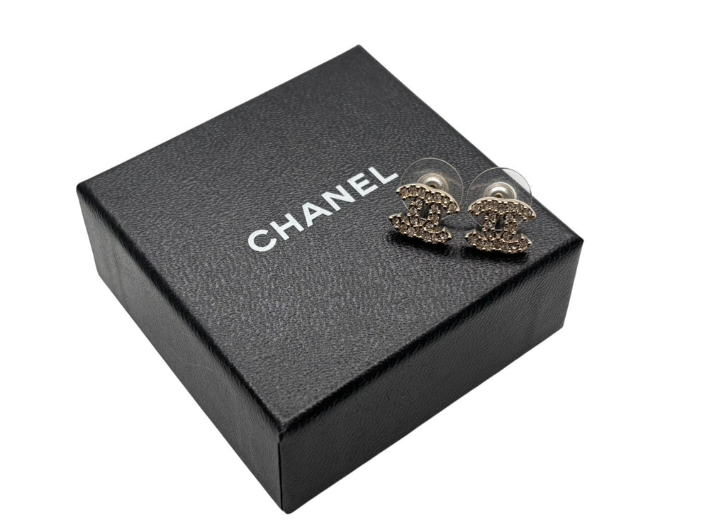 極美品 CHANEL シャネル ココマーク ピアス 重量約2g A13S刻印 ラインストーン メタル GP ゴールド クリア 両耳用 中古 4b009281
