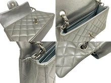 画像をギャラリービューアに読み込む, CHANEL シャネル ミニマトラッセ19 Sフラップ Sチェーンショルダーバッグ 16番台 ココマーク ラムスキン シルバー シルバー金具 美品 中古 4b009282