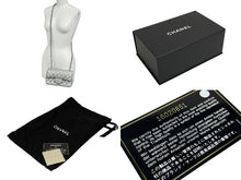 画像をギャラリービューアに読み込む, CHANEL シャネル ミニマトラッセ19 Sフラップ Sチェーンショルダーバッグ 16番台 ココマーク ラムスキン シルバー シルバー金具 美品 中古 4b009282