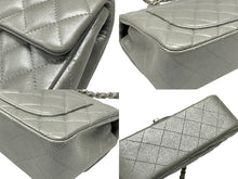 画像をギャラリービューアに読み込む, CHANEL シャネル ミニマトラッセ19 Sフラップ Sチェーンショルダーバッグ 16番台 ココマーク ラムスキン シルバー シルバー金具 美品 中古 4b009282