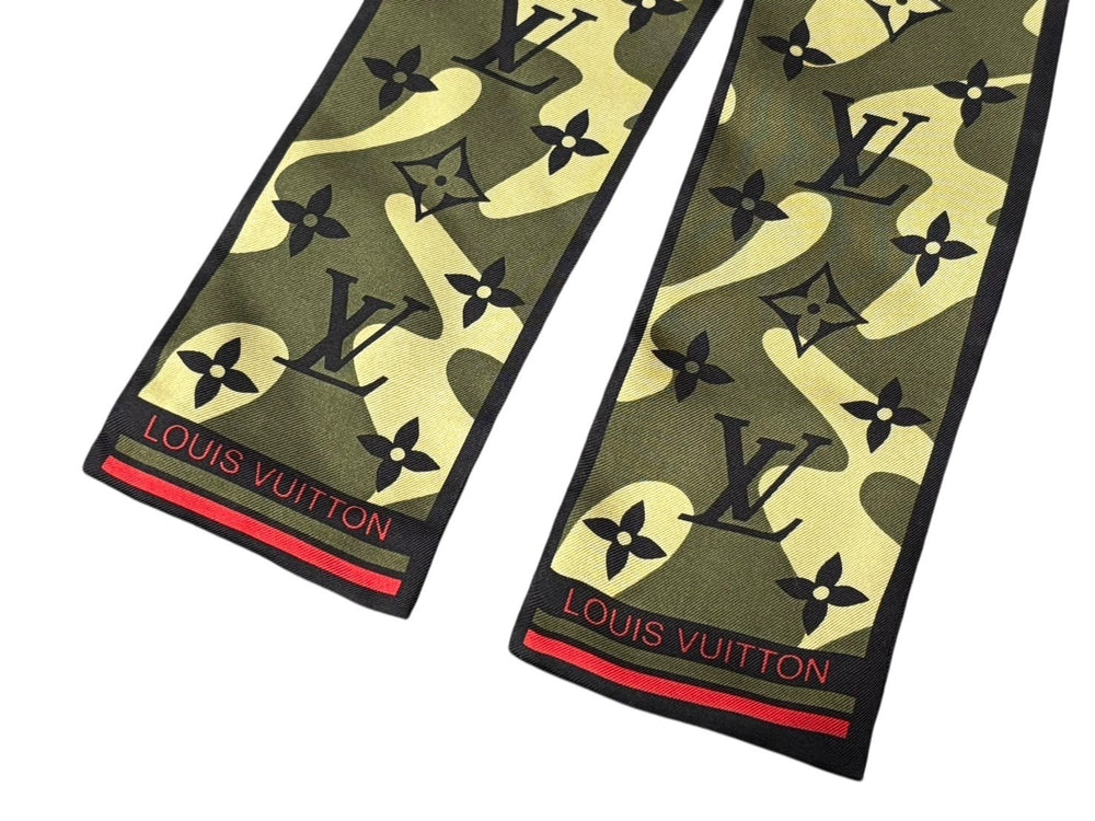Very good condition LOUIS VUITTON Takashi Murakami Bandeau Monogram Moflage M74223 Scarf Twilly Silk Used 4b009288