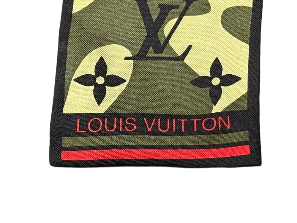 Very good condition LOUIS VUITTON Takashi Murakami Bandeau Monogram Moflage M74223 Scarf Twilly Silk Used 4b009288