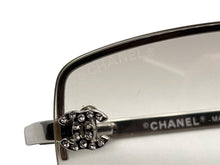 画像をギャラリービューアに読み込む, 極美品 CHANEL シャネル サングラス ココマーク メガネ 4093-B イタリア製 メタル ラインストーン シルバー金具 サイズ56◻︎16 中古 4b009289