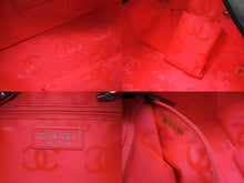 Load image into Gallery viewer, 極美品 CHANEL シャネル スモール ボーリングバッグ ハンドバッグ A29792 12番台 ココマーク カーフスキン キルティング ブラック 中古 4b009355