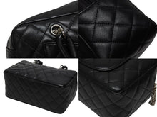 Load image into Gallery viewer, 極美品 CHANEL シャネル スモール ボーリングバッグ ハンドバッグ A29792 12番台 ココマーク カーフスキン キルティング ブラック 中古 4b009355