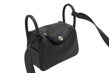 画像をギャラリービューアに読み込む, 新品未使用 HERMES エルメス ハンドバッグ リンディミニ カーキ シルバー金具 ヴォースイフト W刻印 中古 4b009364