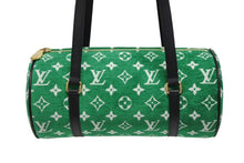 画像をギャラリービューアに読み込む, 新品同様 LOUIS VUITTON ルイヴィトン パピヨン26 モノグラム ジャガード ベルベット ハンド バッグ グリーン M46206 中古 4b009374