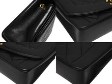 画像をギャラリービューアに読み込む, 極美品 CHANEL シャネル マトラッセ23 ダイアナ ショルダーバッグ A01165 レザー ラムスキン 2番台 ゴールド金具 ブラック 中古 4b009377