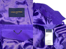画像をギャラリービューアに読み込む, 新品同様 LOUIS VUITTON ルイヴィトン 22AW バーシティジャケット RM222 MJY HNL90E サイズ58 マルチパッチ パープル 中古 4b009394
