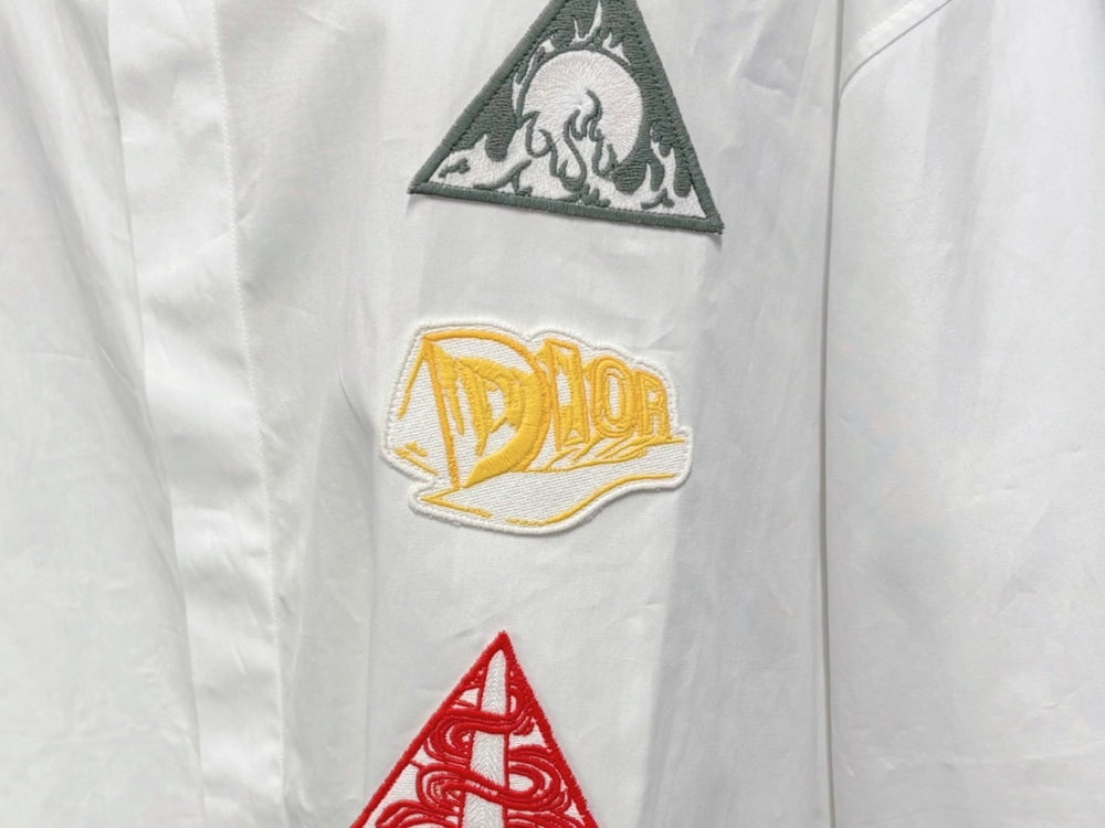 極美品 Christian Dior クリスチャンディオール 長袖 比翼ボタンシャツ 393C531A1581 サイズ44 マルチパッチ ホワイト 中古 4b009400