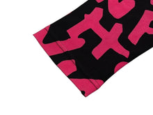 Load image into Gallery viewer, 極美品 LOUIS VUITTON ルイヴィトン レギンス 09SS スティーブンスプラウス グラフティモノグラム ピンク ブラック RW091T 中古 4b009413