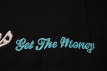 Load image into Gallery viewer, 新品未使用 SLOWBUCKS スローバックス CEO Slow GET THE MONEY ゲットザマニー NEWERA ニューエラ キャップ サイズ7 1/4 中古 4b009425