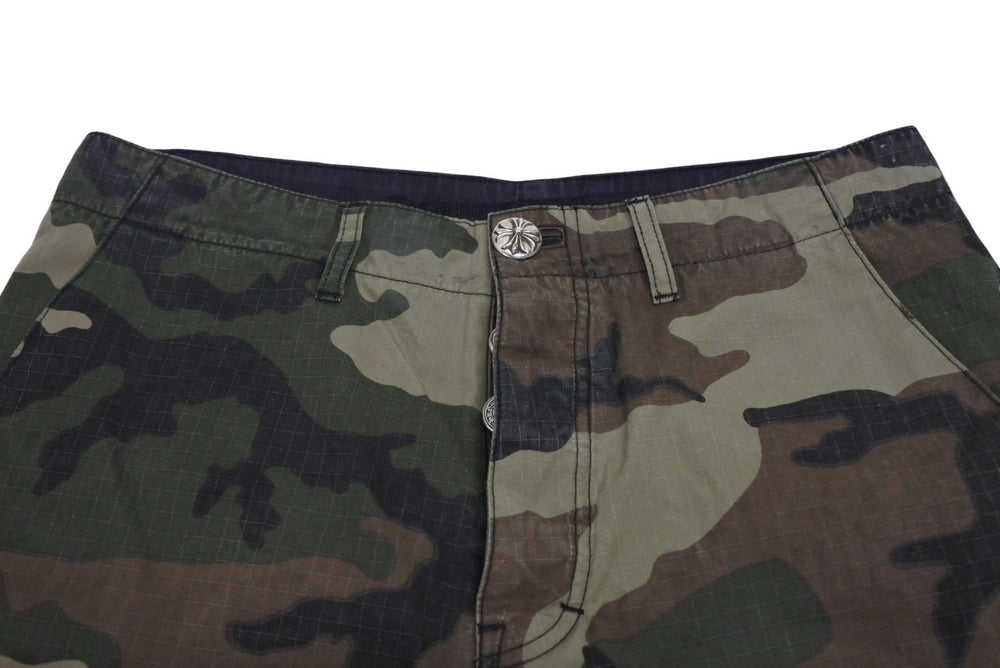 極美品 CHROME HEARTS クロムハーツ Devil Dog Shorts デビルドッグ カーゴショーツ サイズ31 CHクロスパッチ カモフラ柄 中古 4b009472