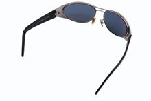画像をギャラリービューアに読み込む, GUCCI グッチ メタルフレーム サングラス アイウェア GG 2381/S SC9 サイズ62□16 125 シルバー ブラック 美品 中古 4b009477