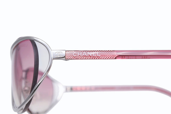 極美品 CHANEL シャネル サングラス アイウェア 4020 c.146/58 サイズ61□15 125 ココマーク ピンク シルバー 中古 4b009483