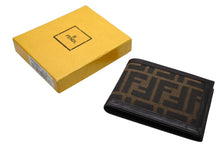 画像をギャラリービューアに読み込む, FENDI フェンディ 二つ折り財布 コンパクトウォレット 31011 ズッカ柄 総柄 ブラウン ブラック 美品 中古 4b009569
