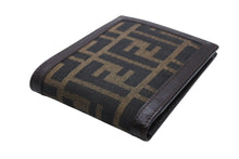 画像をギャラリービューアに読み込む, FENDI フェンディ 二つ折り財布 コンパクトウォレット 31011 ズッカ柄 総柄 ブラウン ブラック 美品 中古 4b009569