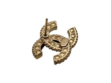Load image into Gallery viewer, 極美品 CHANEL シャネル ココマーク ピアス アクセサリー 両耳 A18V刻印 4.8g ラインストーン GP ゴールド 中古 4b009593