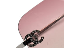 画像をギャラリービューアに読み込む, CHANEL シャネル リムレス サングラス 4017-D c.124/58 サイズ62◻︎17 120 ココマーク ラインストーン ピンク 美品 中古 4b009608