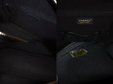 画像をギャラリービューアに読み込む, CHANEL シャネル ハンドバッグ ミニボストン A20997 8番台 キャビアスキン ココマーク ブラック ゴールド金具 美品 中古 4b009615